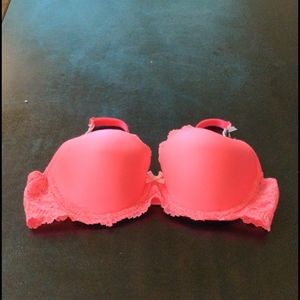 PINK LACE VICTORIA SECRET BRA